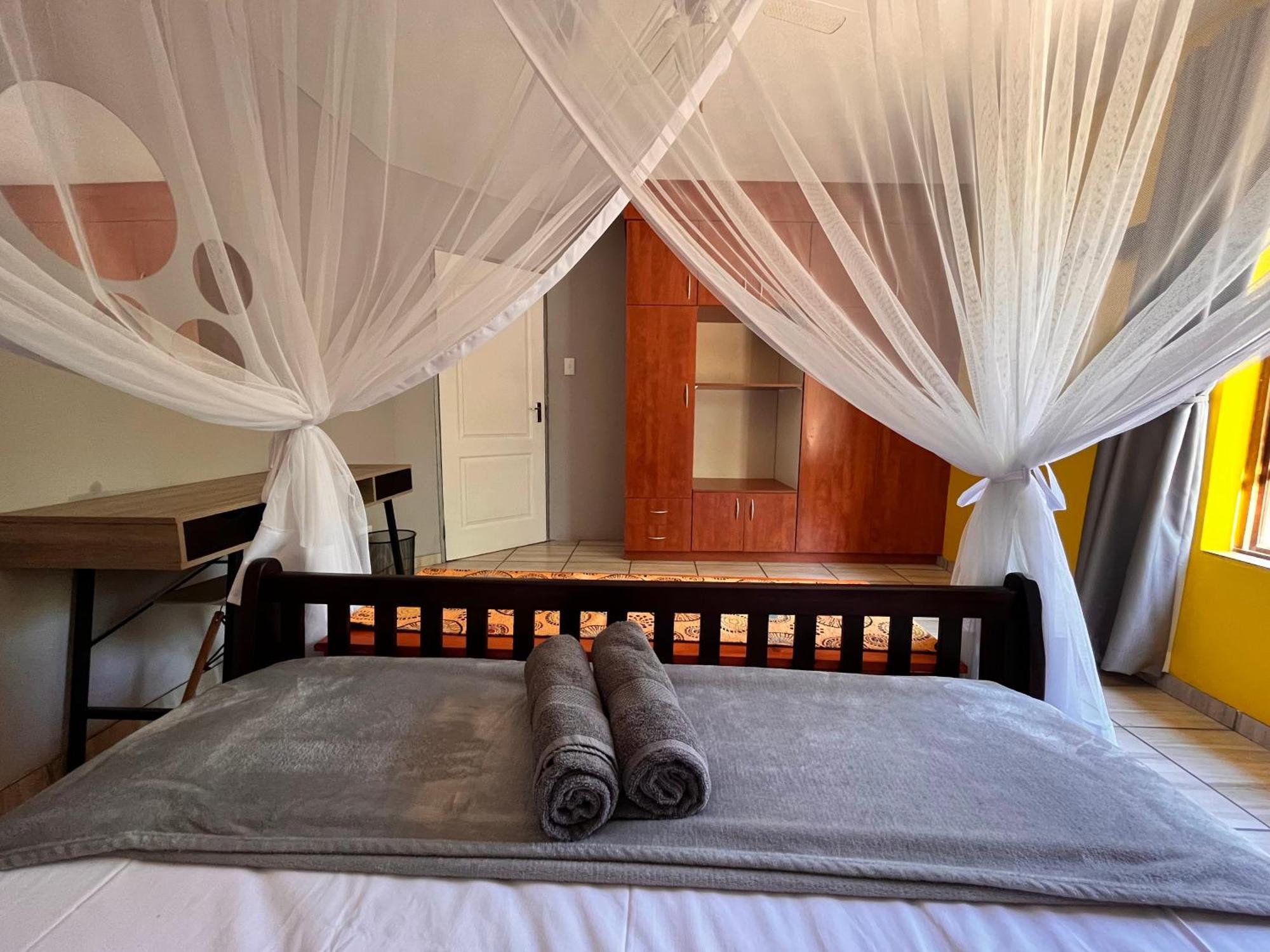 Kruger Park Hostel Marloth Park Ngoại thất bức ảnh