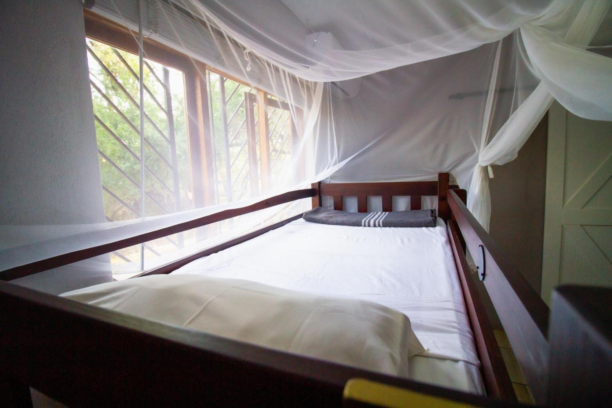 Kruger Park Hostel Marloth Park Ngoại thất bức ảnh